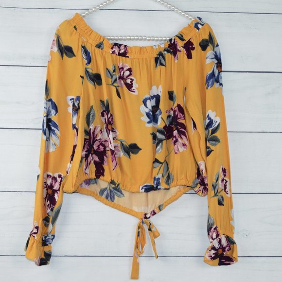 Kendall & Kylie | Drawstring off Shoulder Blouse - Picture 6 of 7